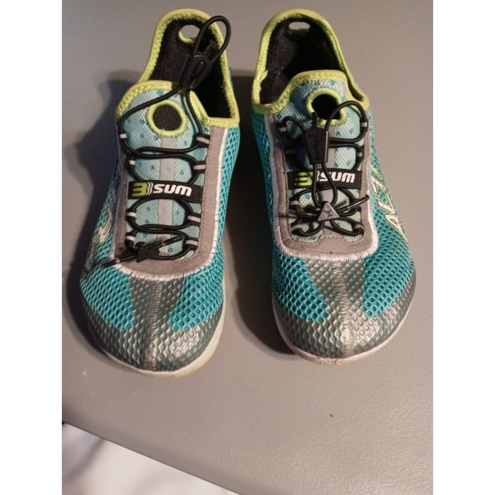 Ultra green running shoes size 9.5 women's